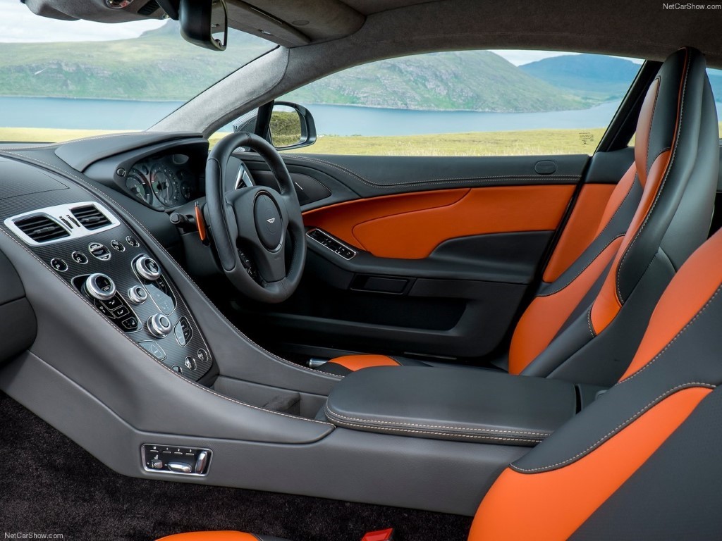 Aston Martin Vanquish 5.9 V12 Touchtronic III